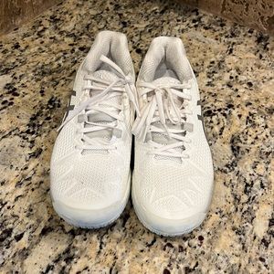 ASICS Court Tennis. Women’s 9. White